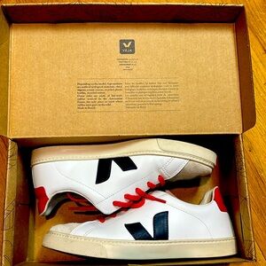 Veja sneakers size 6.5